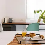 Πανσιόν Maison Ottavia 4*